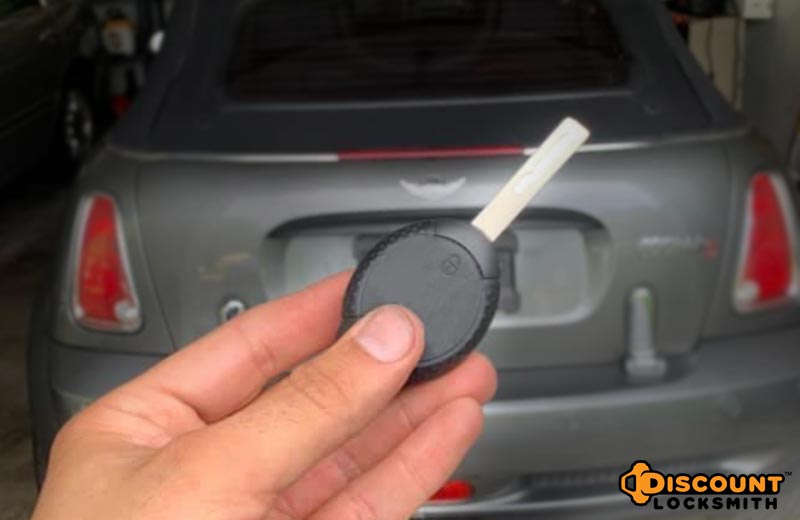 Cut Car Key Fob